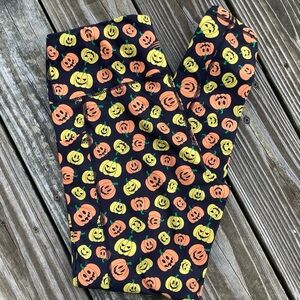 Bend Active Jack-O-Lantern Leggings - Size Small Comes